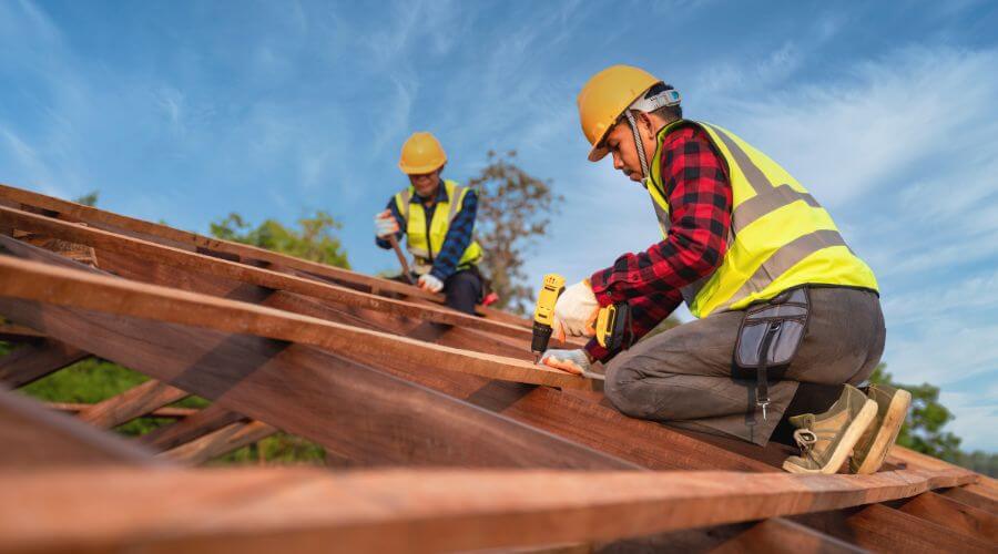 Professional gutter cleaning in Pittsford, MI